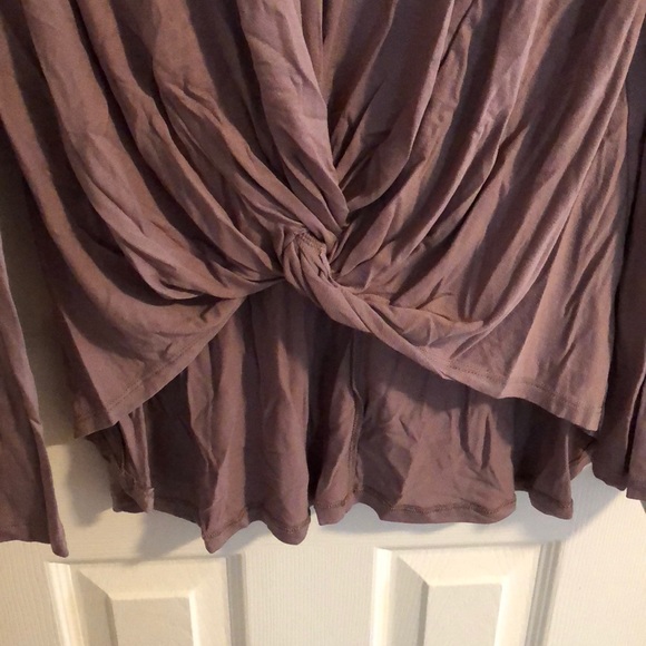 Hi-Lo Top - Picture 4 of 5